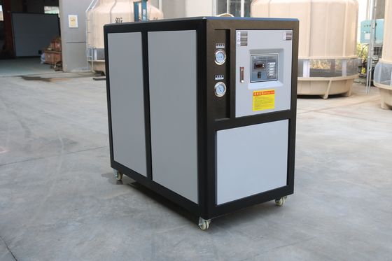 Goede prijs Waterdirecte koeling vriezer met R22 koelmiddel 35,8 KW koelcapaciteit en 3PH-380V/50HZ Input Power voor anodisering lijn Online