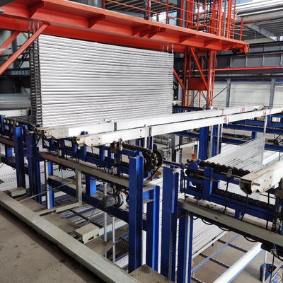 Aanpassing en flexibiliteit Geautomatiseerde anodiseringslijn Aluminiumprofiel