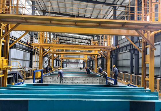 Goede prijs Intelligente horizontale anodiseringslijn met 750 T/maand Uitvoer 6500 mm Maximale profiellengte en 8-12 μm filmdikte online