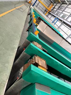 Goede prijs 750T/M Capaciteit Horizontale Anodiseerlijn met 6500mm Maximale Profiellengte en 10-12µm Filmdikte online